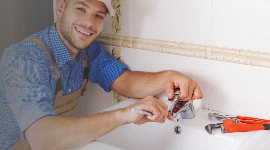 Professional clogged drains services in Portage Des Sioux, MO